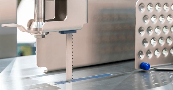 20260710-boyd-bandsaw-cutting-metal-vertical-band