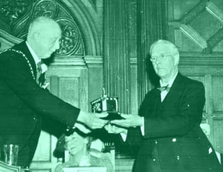 Harry Brearley receiving an award in 1939 Harry Brearley receiving an award in 1939